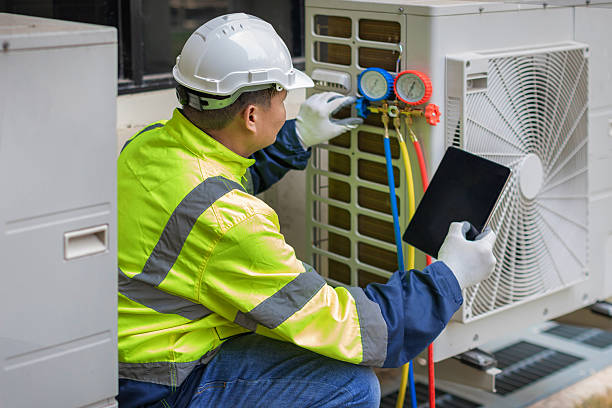 Professional Hvac technician working in Wheeler, TX